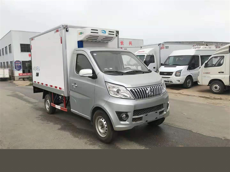 國(guó)六 長(cháng)安2.68米單輪小型冷藏車